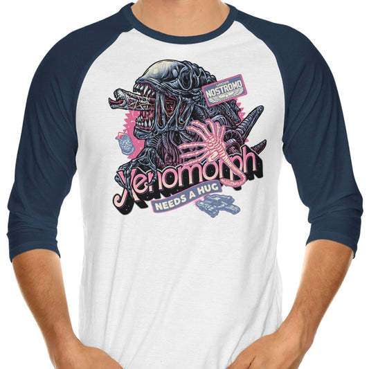 Alien Hug - 3/4 Sleeve Raglan T-Shirt