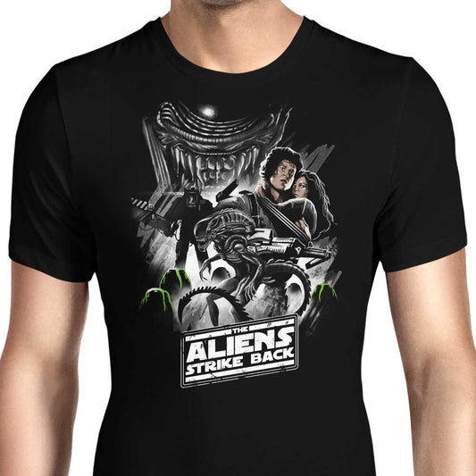 Aliens Strike Back - Men's Apparel