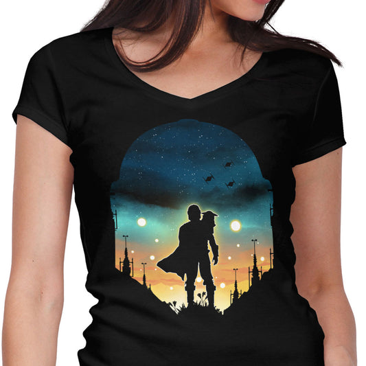 Djarin Sunset - Women's V-Neck