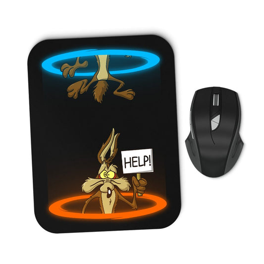 Falling Coyote - Mousepad