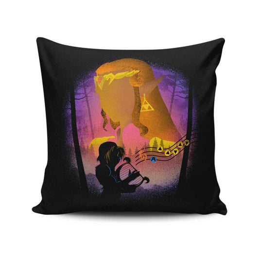 Heroic Princess - Throw Pillow