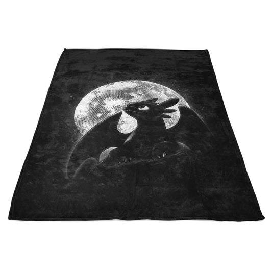 Moonlit Dragon - Fleece Blanket