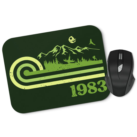 Retro Return - Mousepad