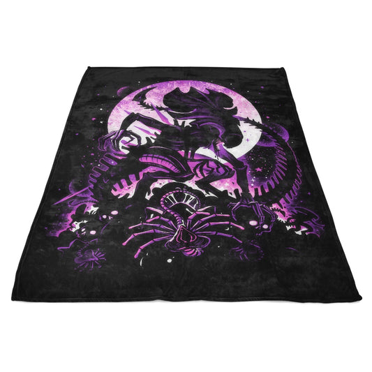 Rise of the Xeno Queen - Fleece Blanket