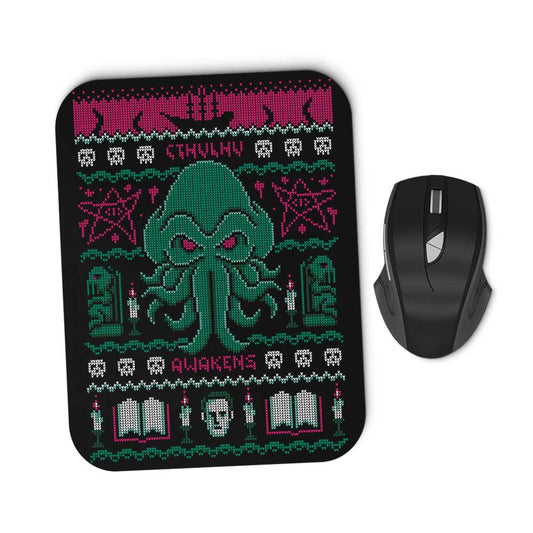 Cthulhu Awakens Sweater - Mousepad