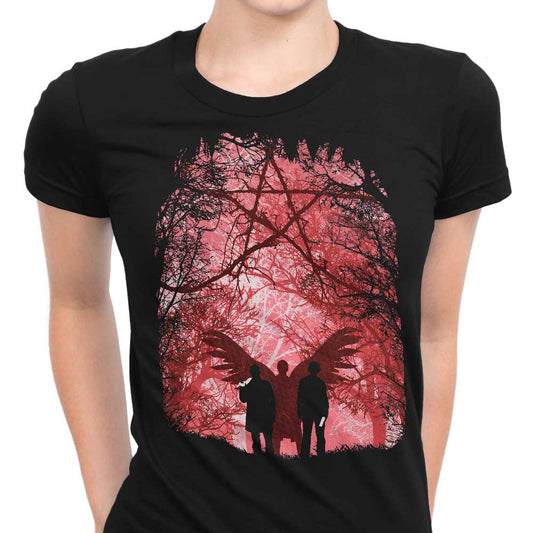 Famous Hunters - Women's Apparel