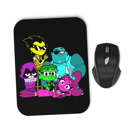 Go Teens Club - Mousepad