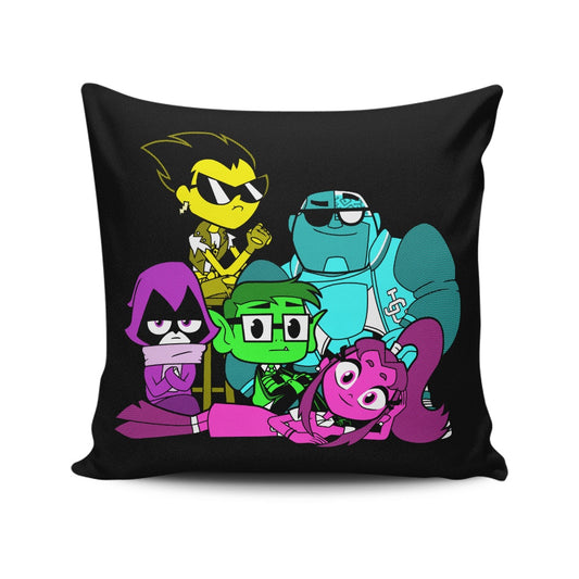 Go Teens Club - Throw Pillow