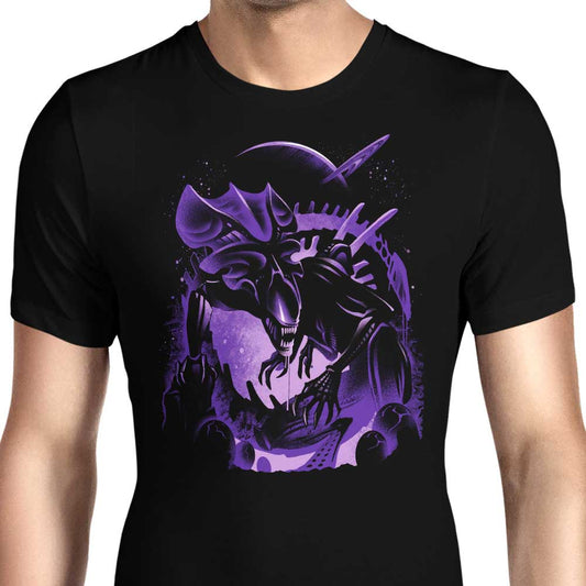 Rise of the Queen - Men's Apparel