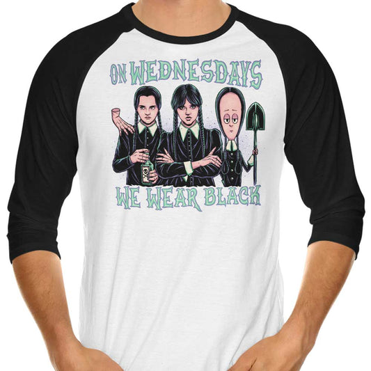 Wednesday Club - 3/4 Sleeve Raglan T-Shirt