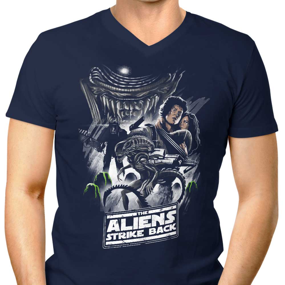 Aliens Strike Back - Men's V-Neck