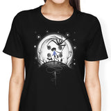 Behind the Door - Women's Apparel