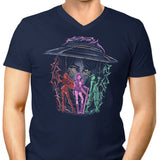 Hunt in Style - Men's V-Neck