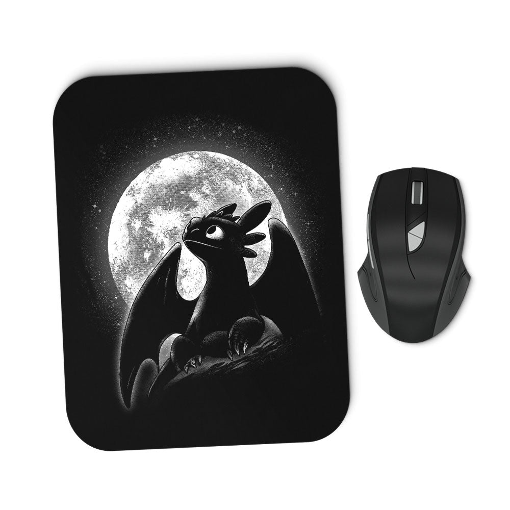 Moonlit Dragon - Mousepad