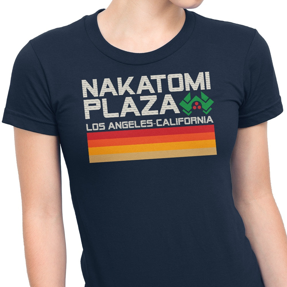 Retro Plaza - Women's Apparel