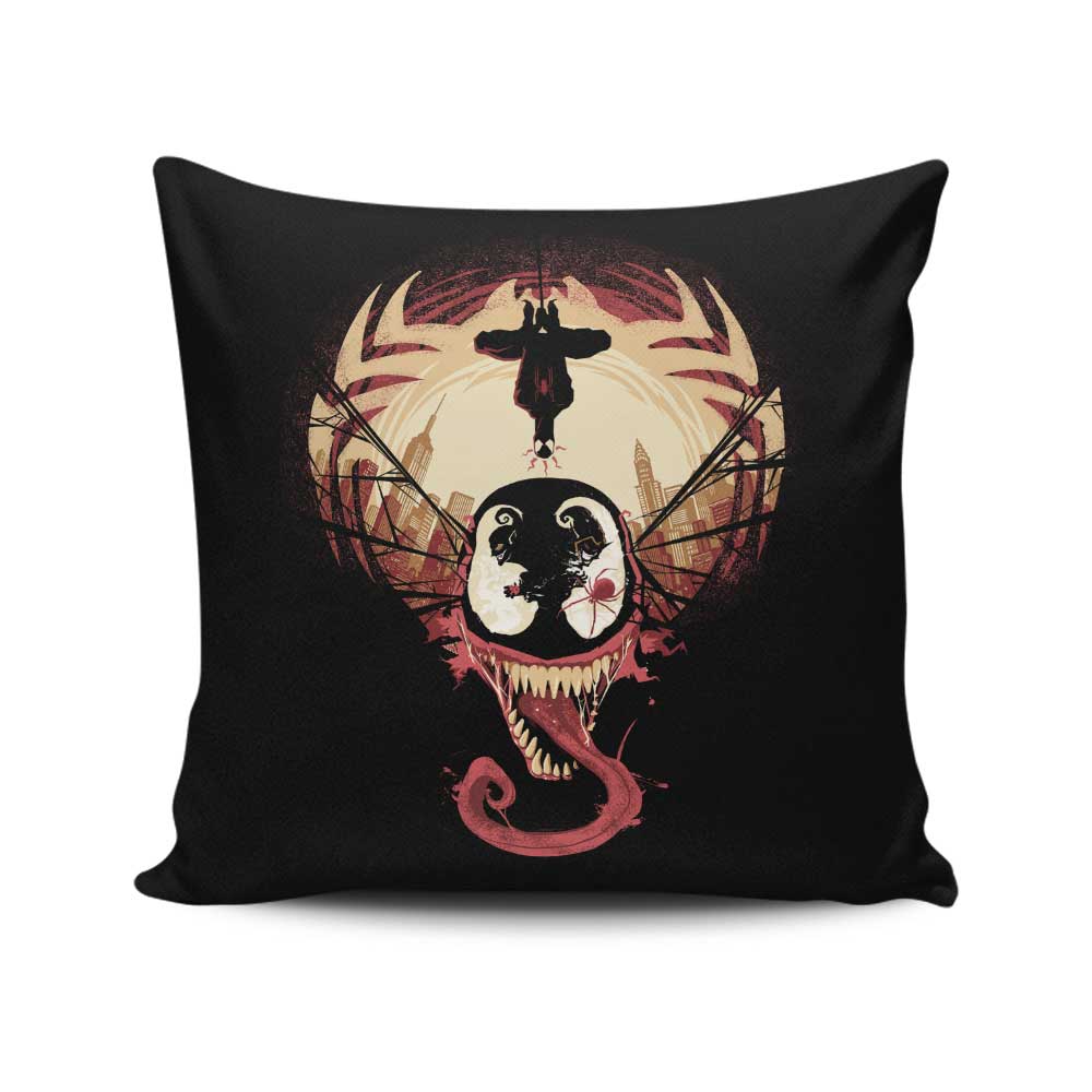 Spider's Nightmare - Throw Pillow