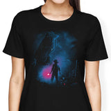 The Breakout - Women's Apparel