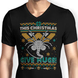 Ugly Xmas Hugs - Men's V-Neck