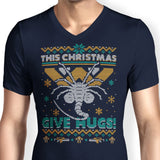 Ugly Xmas Hugs - Men's V-Neck