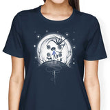 Behind the Door - Women's Apparel