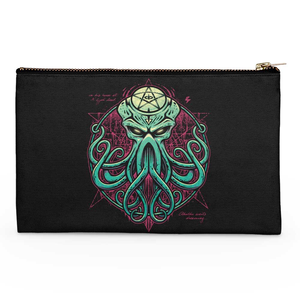 Cthulhu Awakens - Accessory Pouch