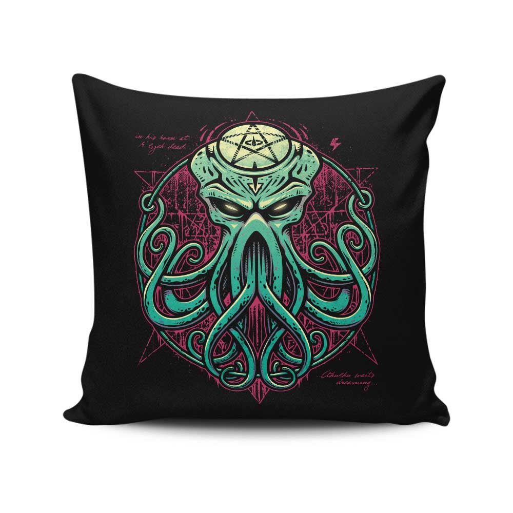 Cthulhu Awakens - Throw Pillow