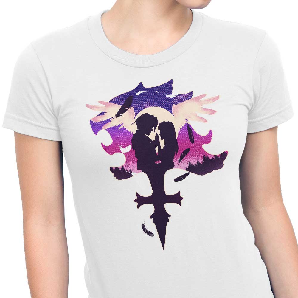 Eyes on Me - Women's Apparel