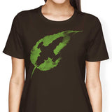 Leaf on the Wind - Women's Apparel