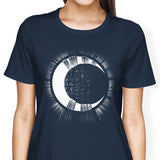 Moon Bust - Women's Apparel