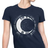 Moon Bust - Women's Apparel