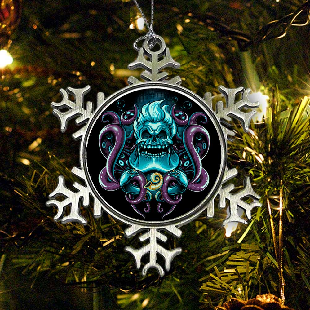 Sea Witch Skull - Ornament