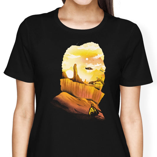 Smooth Talking Smuggler - Women's Apparel