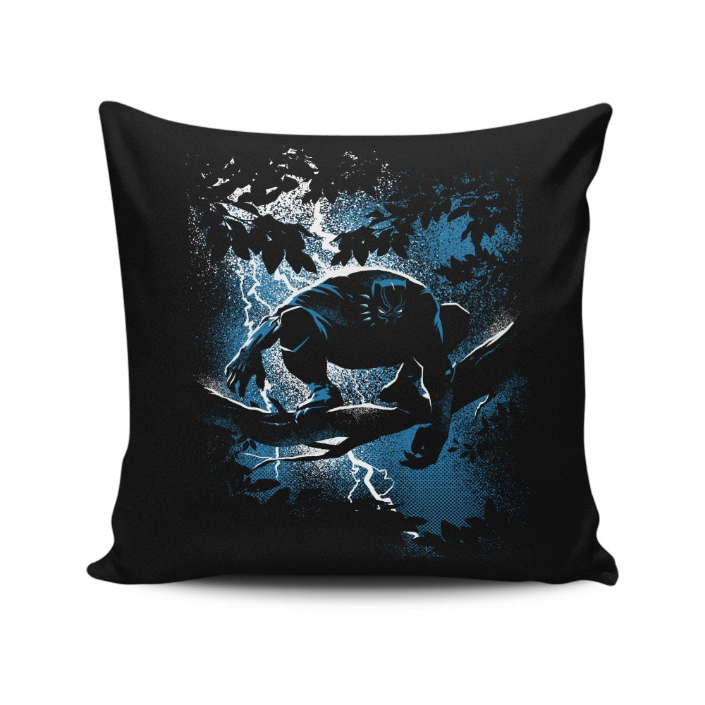 The Dark Panther Returns - Throw Pillow