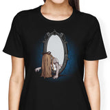 The Looking Glass - Women's Apparel