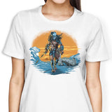 The Predalorian - Women's Apparel