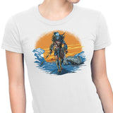 The Predalorian - Women's Apparel