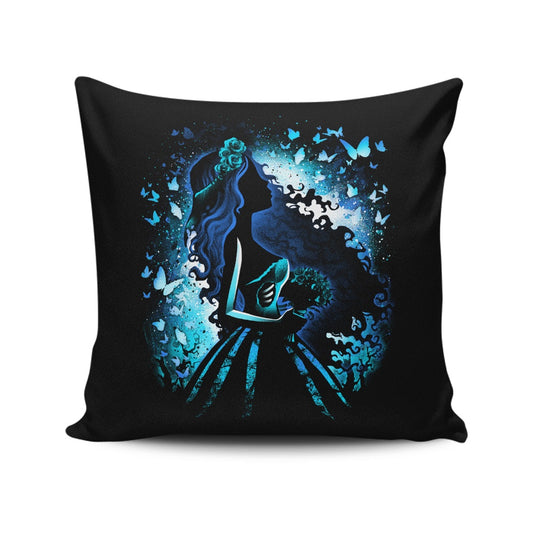 Undead Bride Returns - Throw Pillow